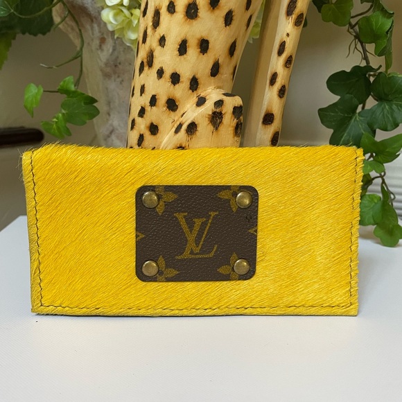 LV Yellow Calf Hair Wallet - Picture 5 of 6